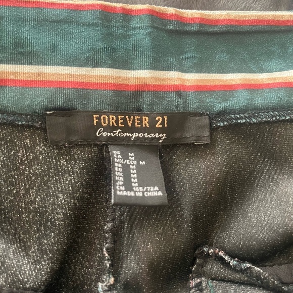 Women’s Forever‎ 21 Contemporary, green striped wide leg velvet dress pants. - Picture 14 of 14